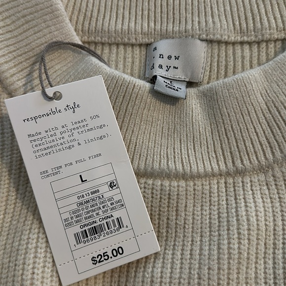 Sweater - Picture 3 of 3